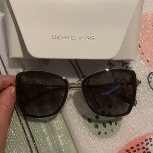 Michael Joe’s women’s glasses
